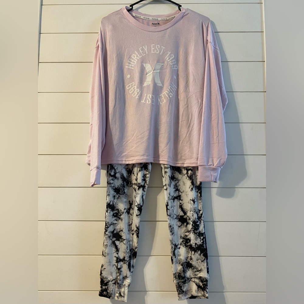 Hurley Lounge Set